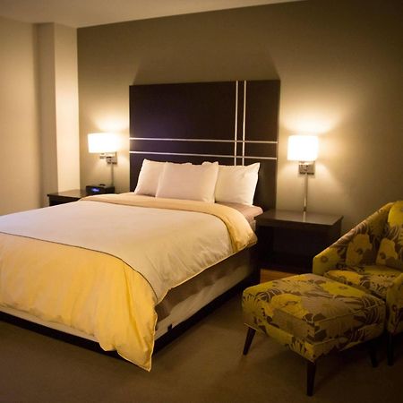 Iowa House Hotel Айова-Сіті Екстер'єр фото